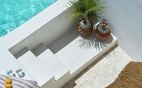 Casa nueva con piscina privada y solárium